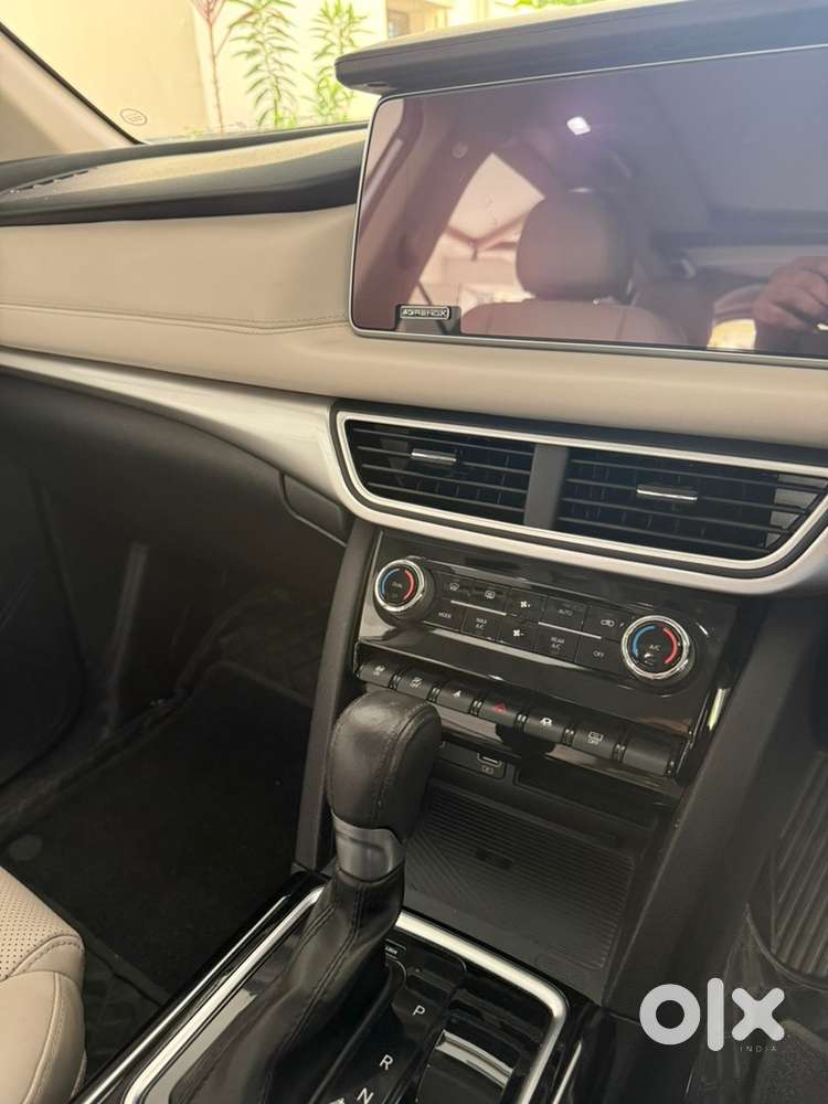 Mahindra Xuv700 Petrol 2022