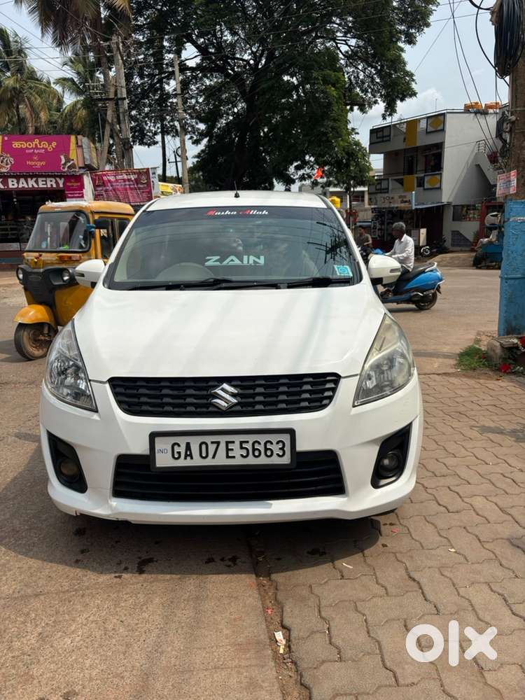 Maruti Suzuki Ertiga Zxi 2012