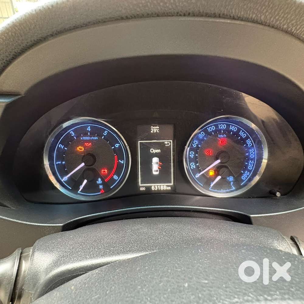 Toyota Corolla Altis 1.8 Gl, 2016, Petrol