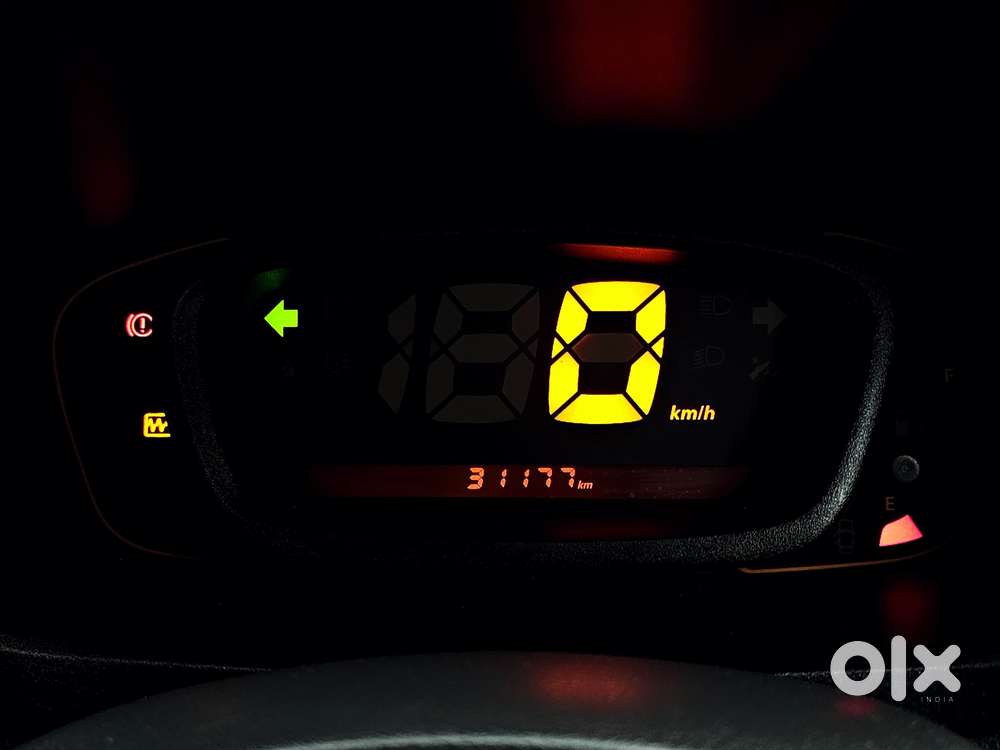 Renault Kwid 1.0 Rxl (o), 2016, Petrol