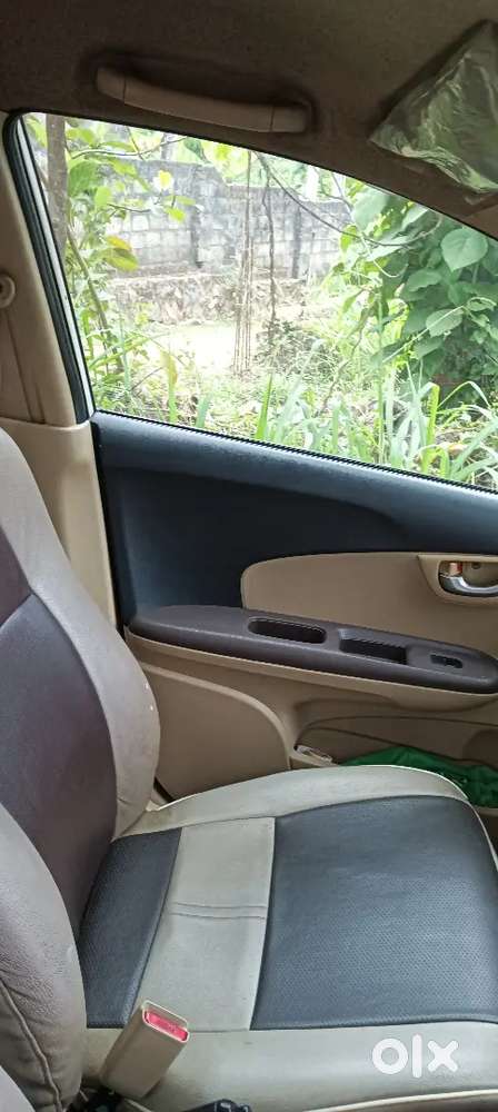Honda Amaze 2013 Diesel 194000 Km Driven   Good Condition