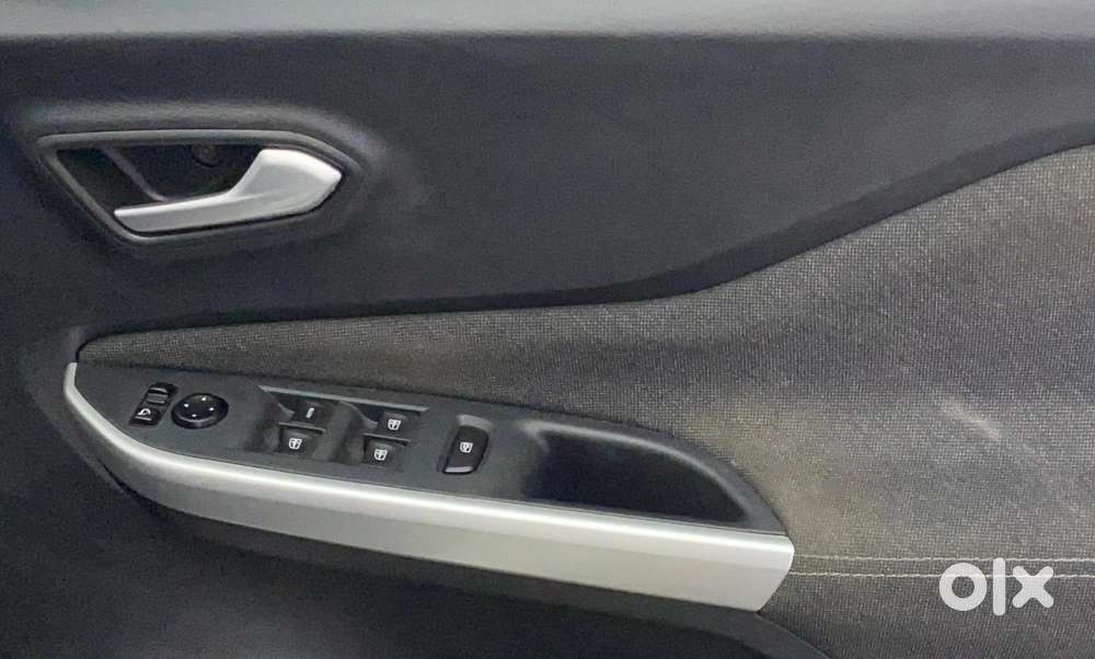 Nissan Magnite 1.0 Xv Premium Turbo Cvt, 2022, Petrol