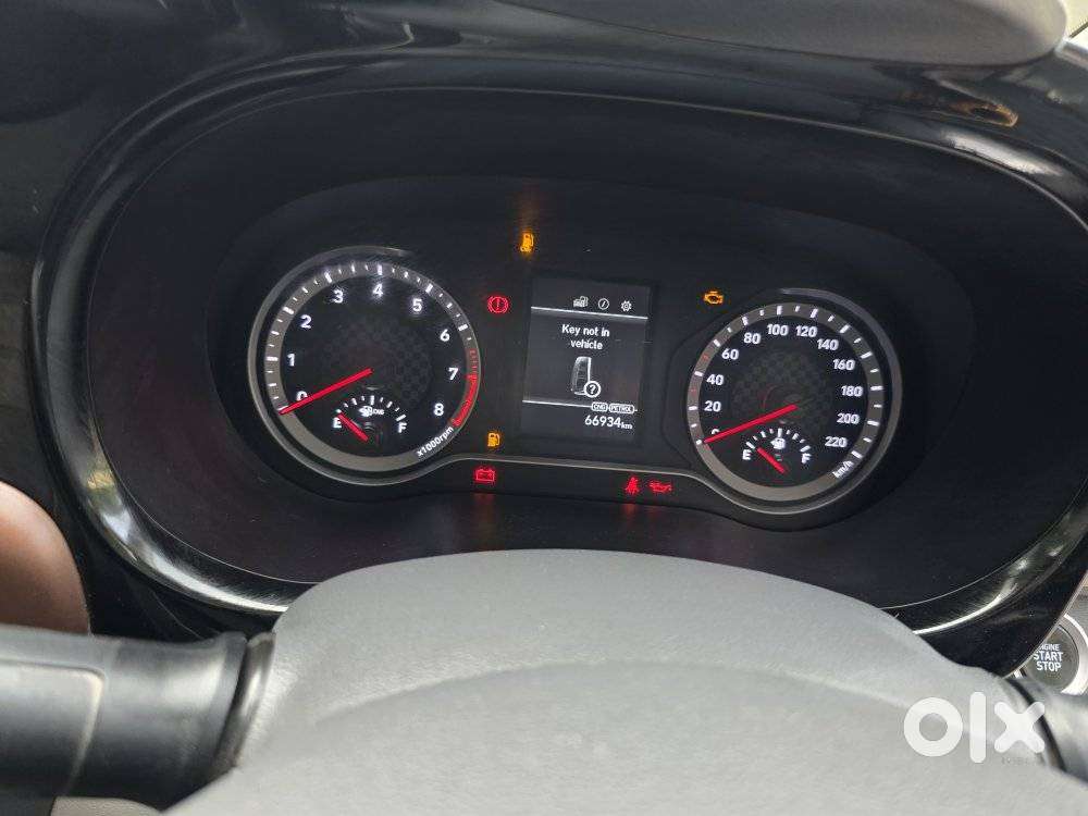 Hyundai Aura 1.2 Sx Cng, 2023, Cng & Hybrids
