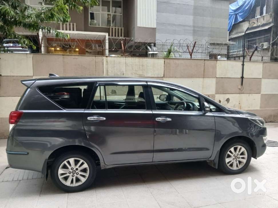 Toyota Innova Crysta 2.4 V 8 Str, 2017, Diesel