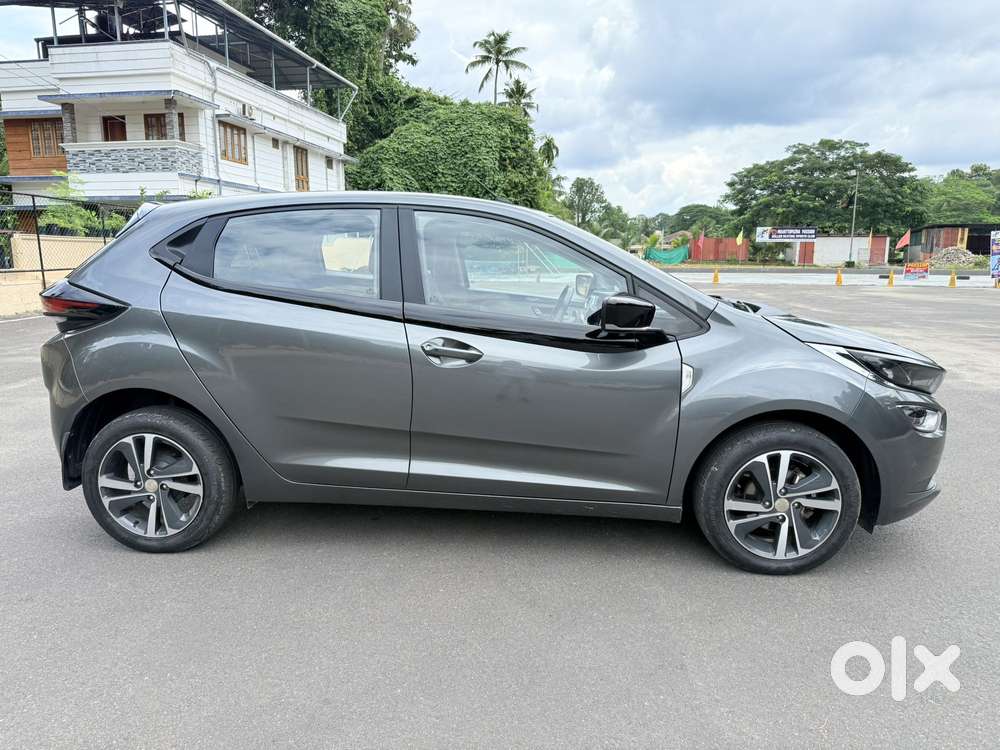 Tata Altroz 1.2 Xz Plus Rtn Dct, 2022, Petrol