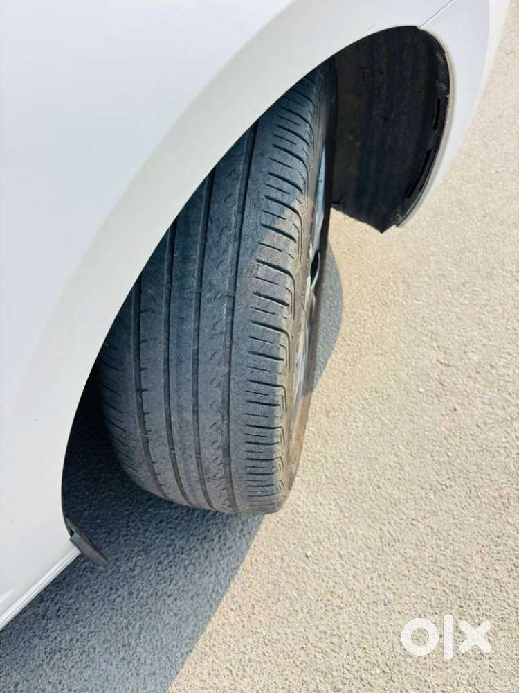 Skoda Slavia 1.0 Tsi Style At, 2022, Petrol