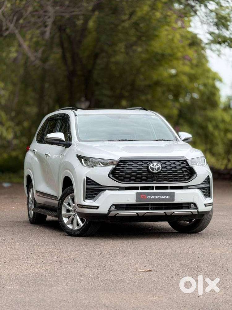 Toyota Innova Hycross 2.0 Vx (o) Hybrid 7 Str, 2024, Petrol