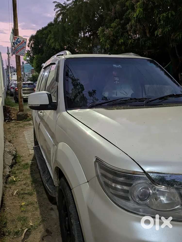 Tata Safari Storme 2013 Diesel Well Maintained