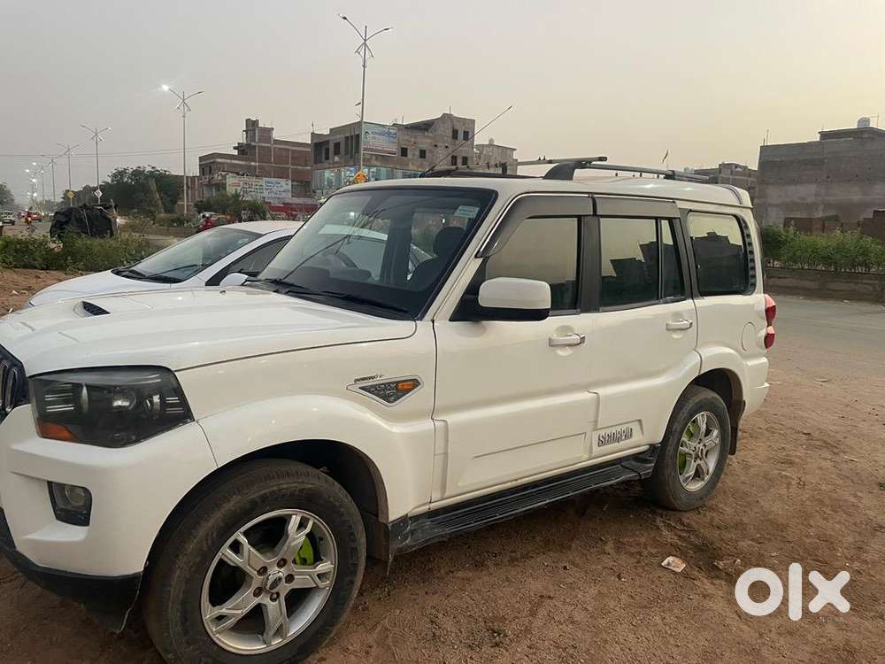 Mahindra Scorpio 2015 Diesel Well Maintained