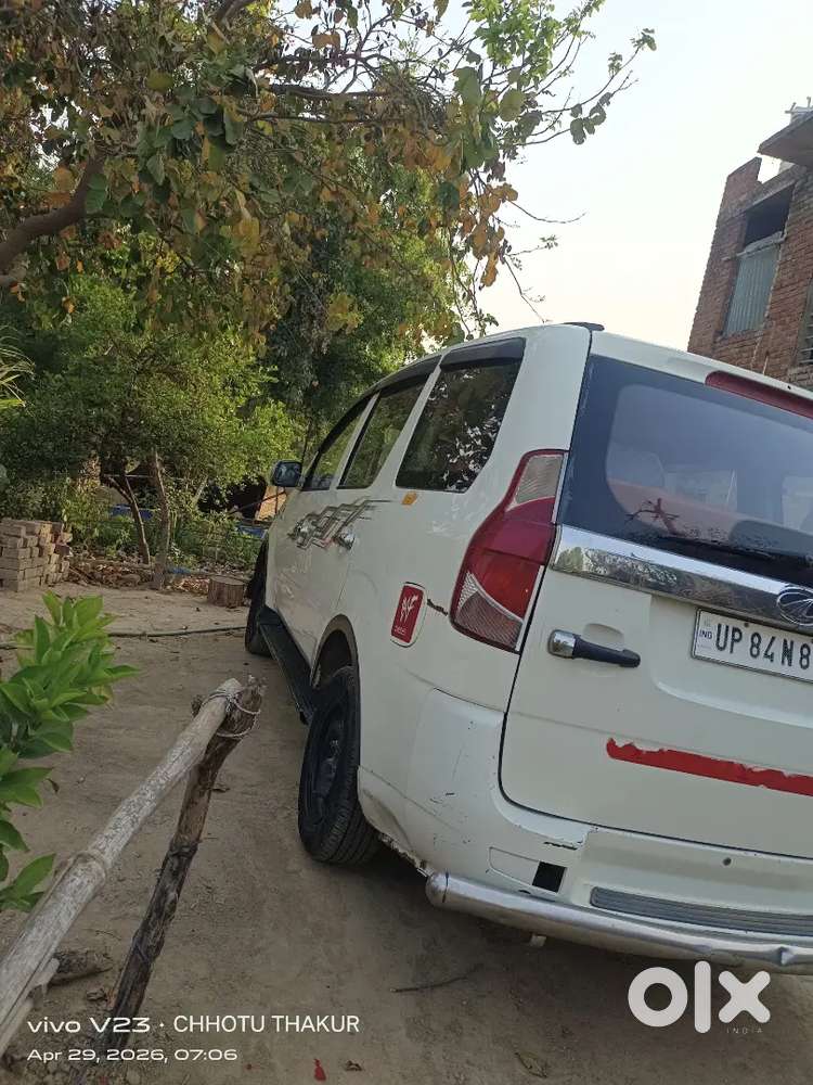 Me Apni Car Bech Raha Hu