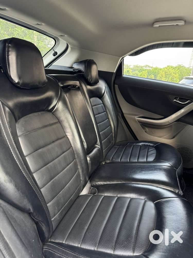 Tata Nexon 1.2 Revotron Xz Plus Dual Tone, 2019, Petrol