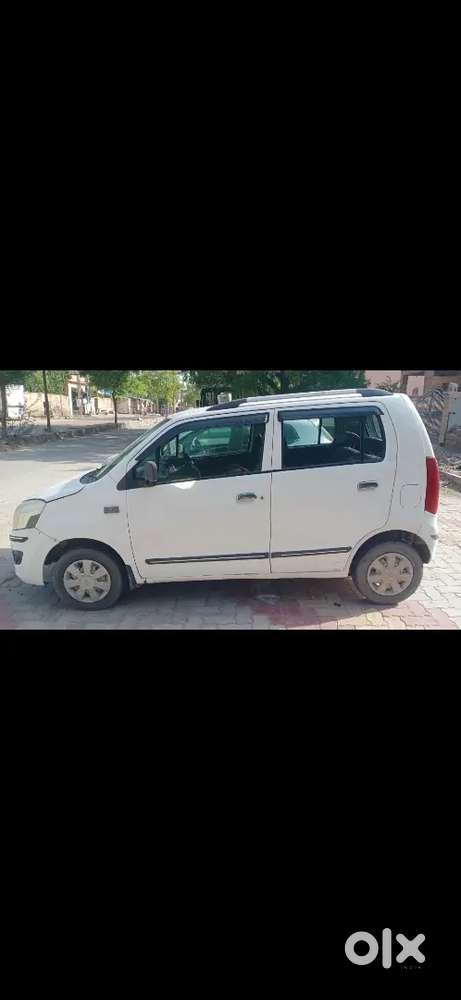 मात्र 21000 डाउन पेमेंट में अपने घर ले जाए 2016 Model Wagonr Cng