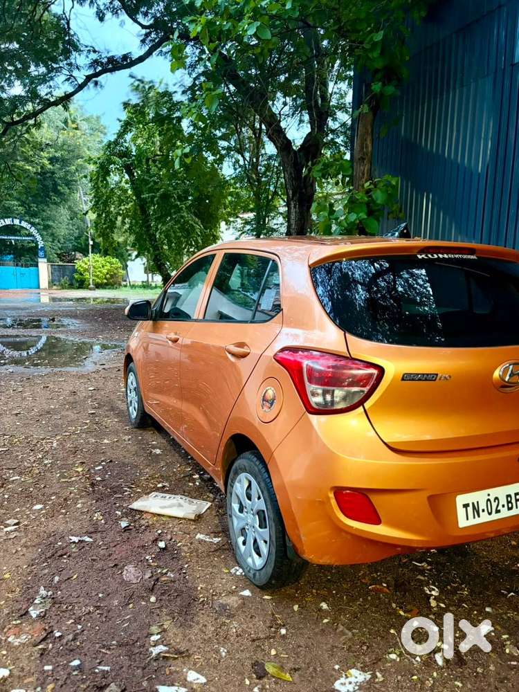 2016 Hyundai Grand I10  Only 8,000 Km Driven  Showroom Condition