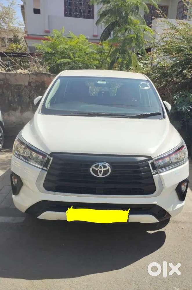 Toyota Innova Crysta 2022 Diesel 105000 Km Driven