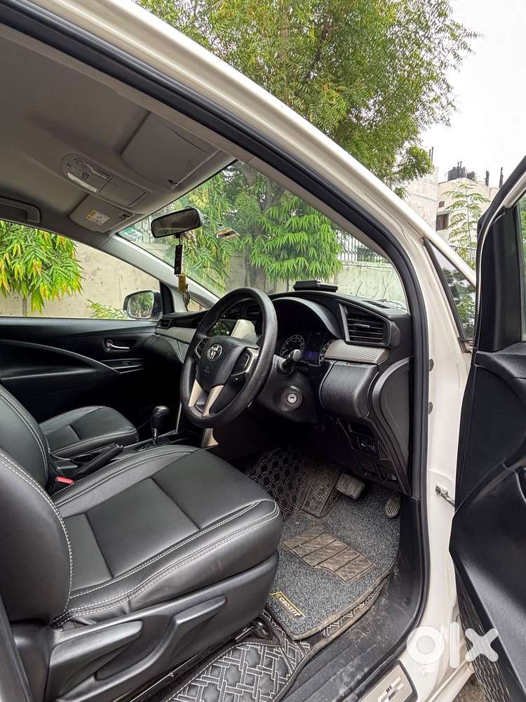 Toyota Innova Crysta [2020-ongoing] 2.7 Gx At 7 Str, 2022, Petrol