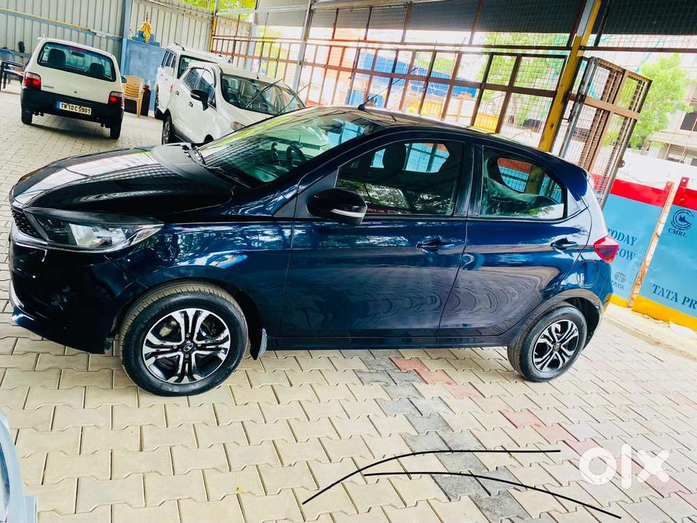 Tata Tiago, 2023, Petrol