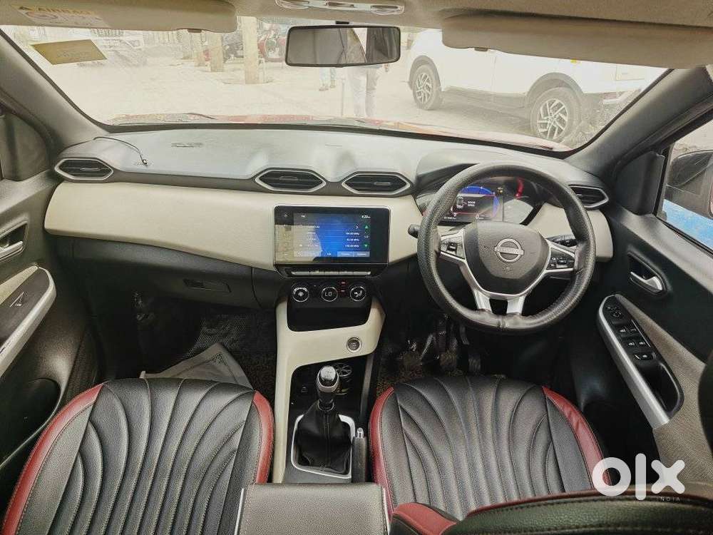 Nissan Magnite 1.0 Xv, 2022, Petrol