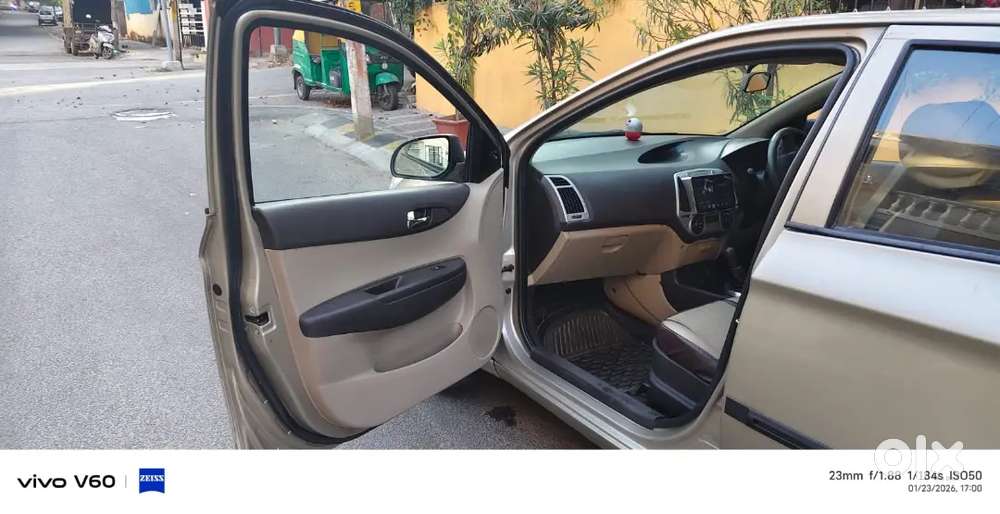 Hyundai I20 Magna Petrol 2011