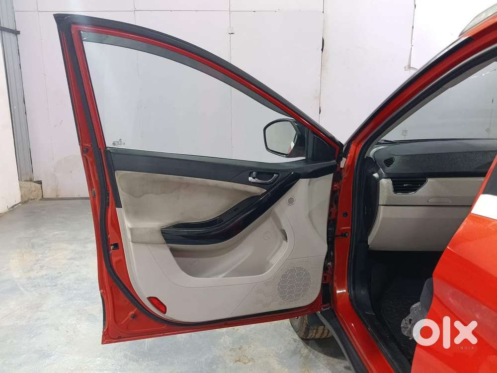 Tata Nexon 1.5 Revotorq Xza Plus S Amt, 2023, Petrol