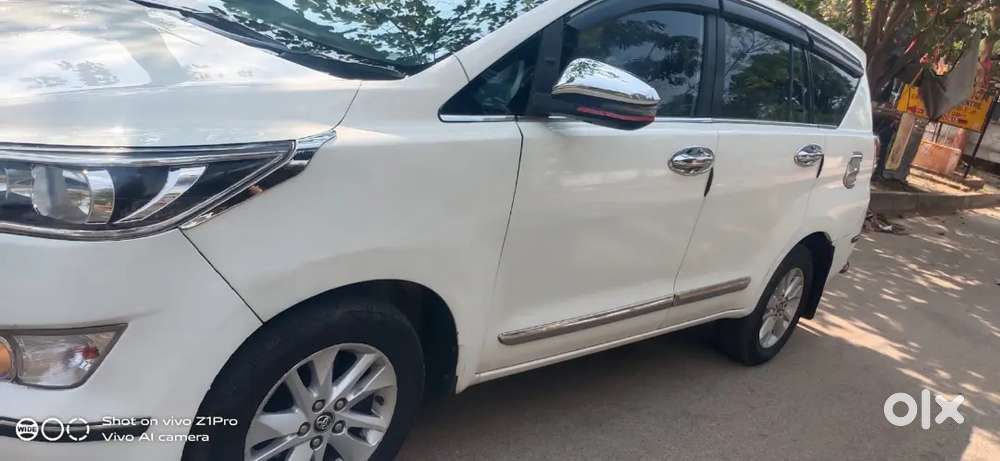 Toyota Innova Crysta 2018 Variant