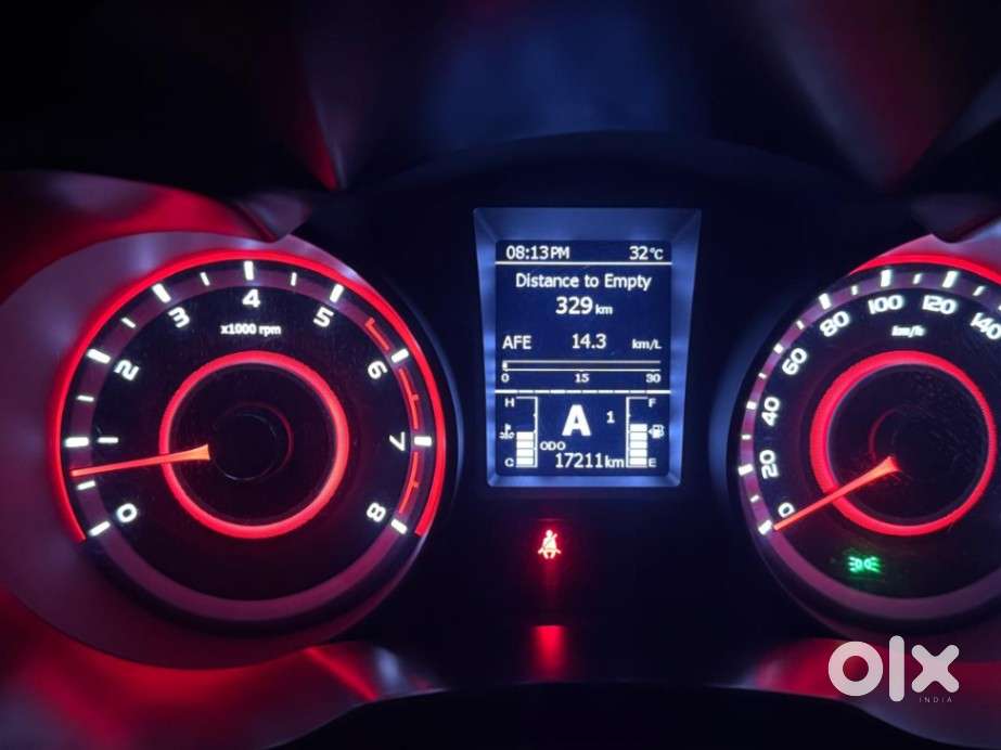 Mahindra Xuv300 1.2 W6 Amt Petrol, 2024, Petrol