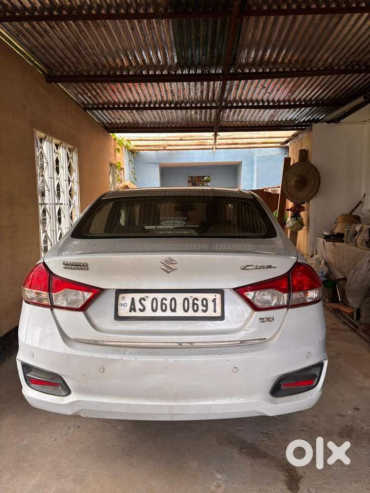 Maruti Suzuki Zxi 2015