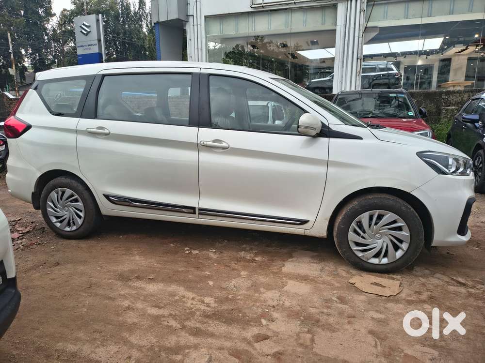 Maruti Suzuki Ertiga Vxi, 2022, Petrol