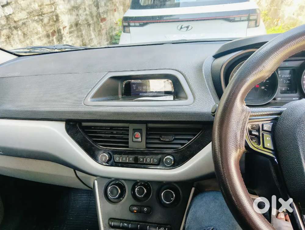 Tata Nexon 1.2 Revotron 2018