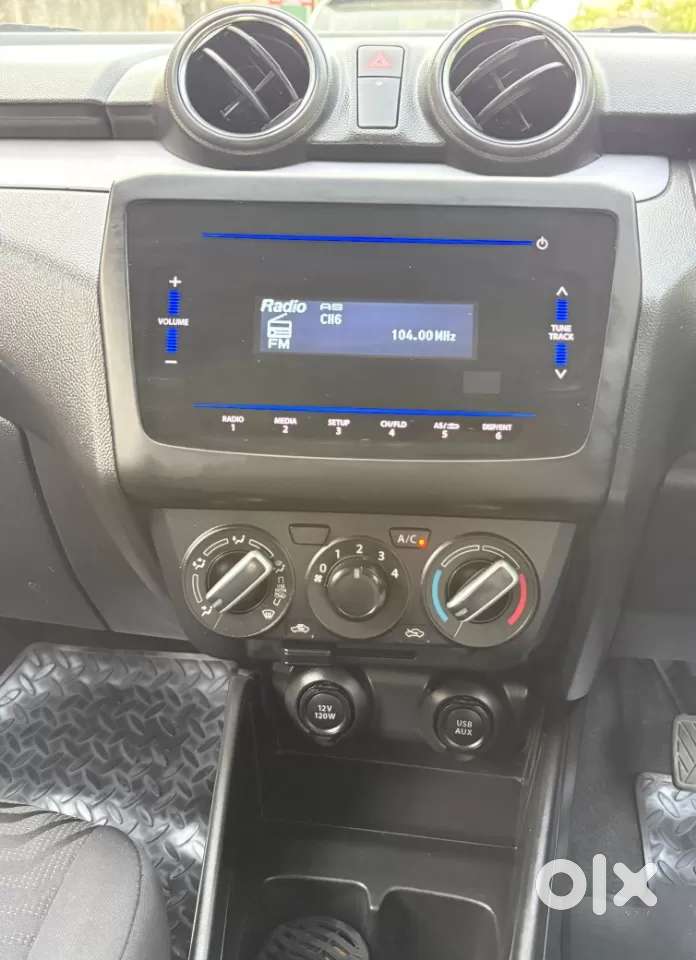 Maruti Suzuki Swift 2018 Vxi, 2022, Petrol