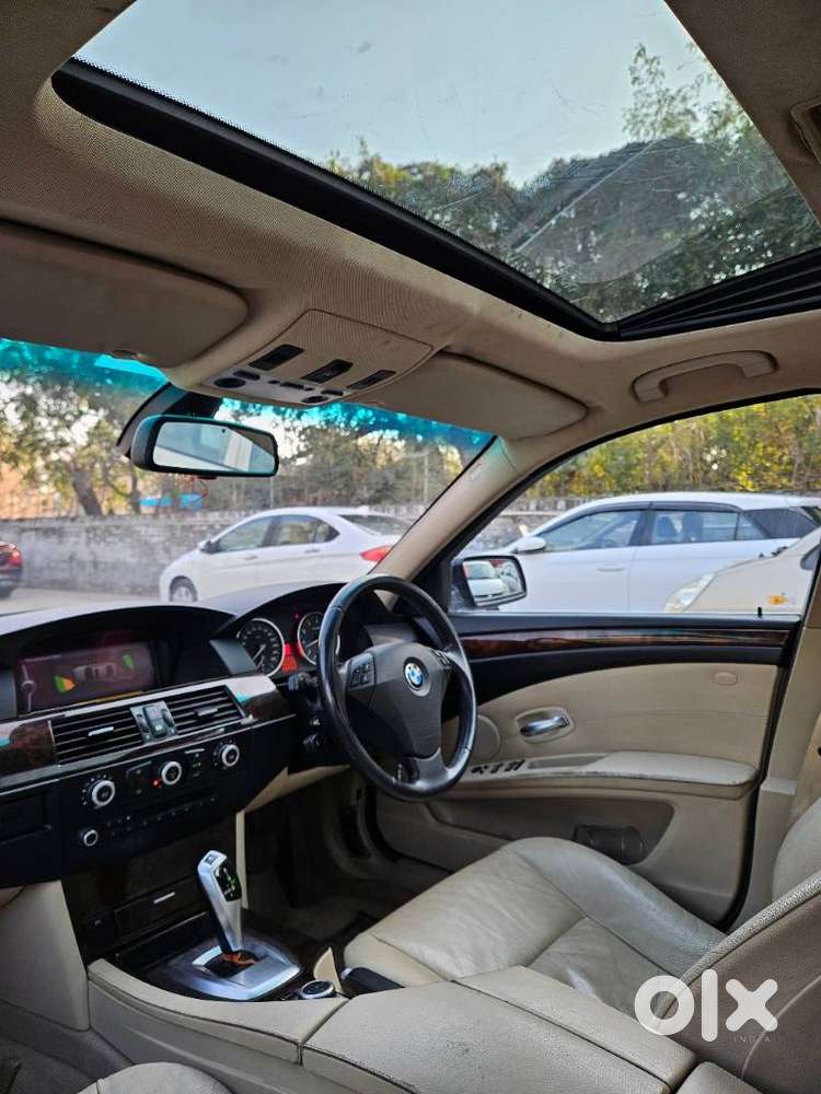 Bmw 5 Series 3.0 525i Sedan, 2010, Petrol