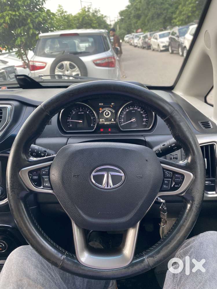 Tata Hexa 2.2 Xta 4x2 7 Str, 2017, Diesel