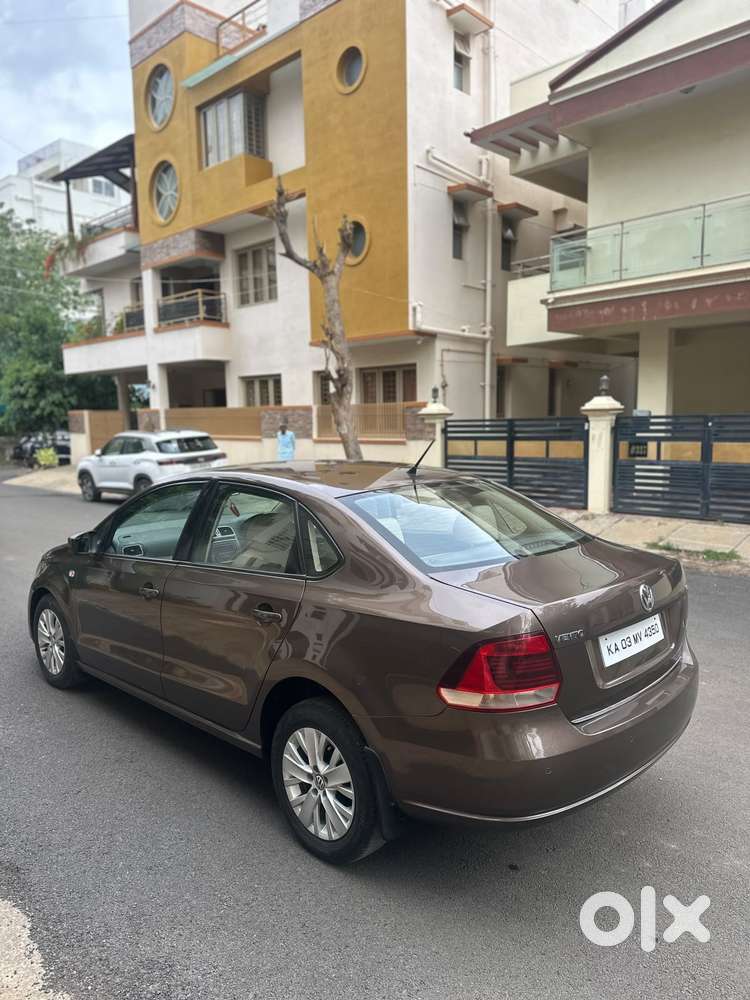 Volkswagen Vento 1.2 Tsi Highline Plus At, 2016, Petrol