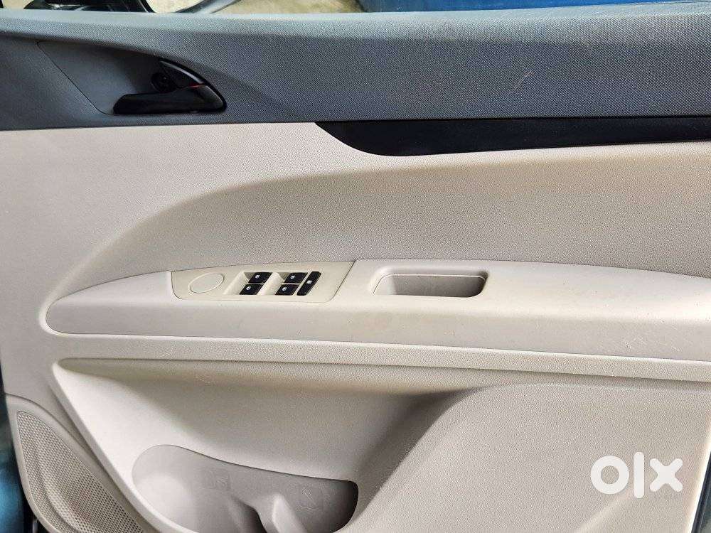 Mahindra Marazzo, 2020, Diesel