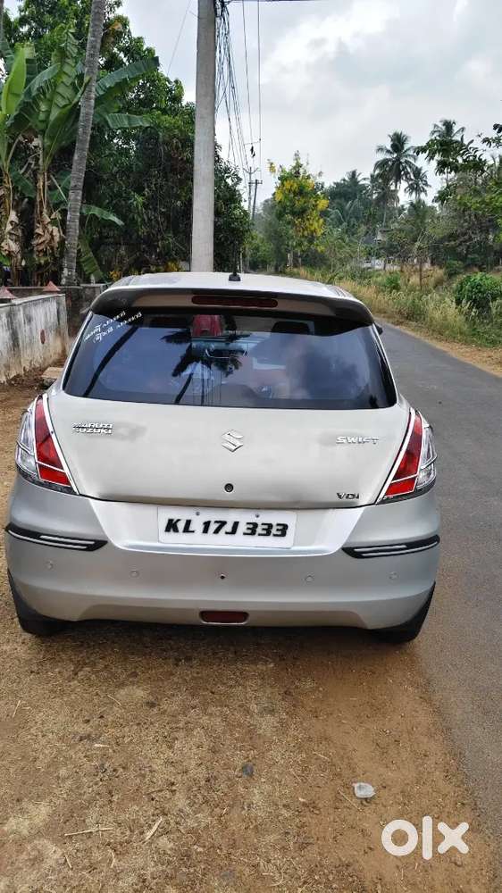 Maruti Suzuki Swift 2012 Diesel 77000 Km Driven