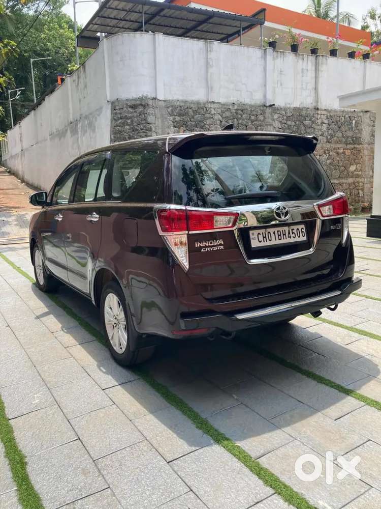 Innova Crysta