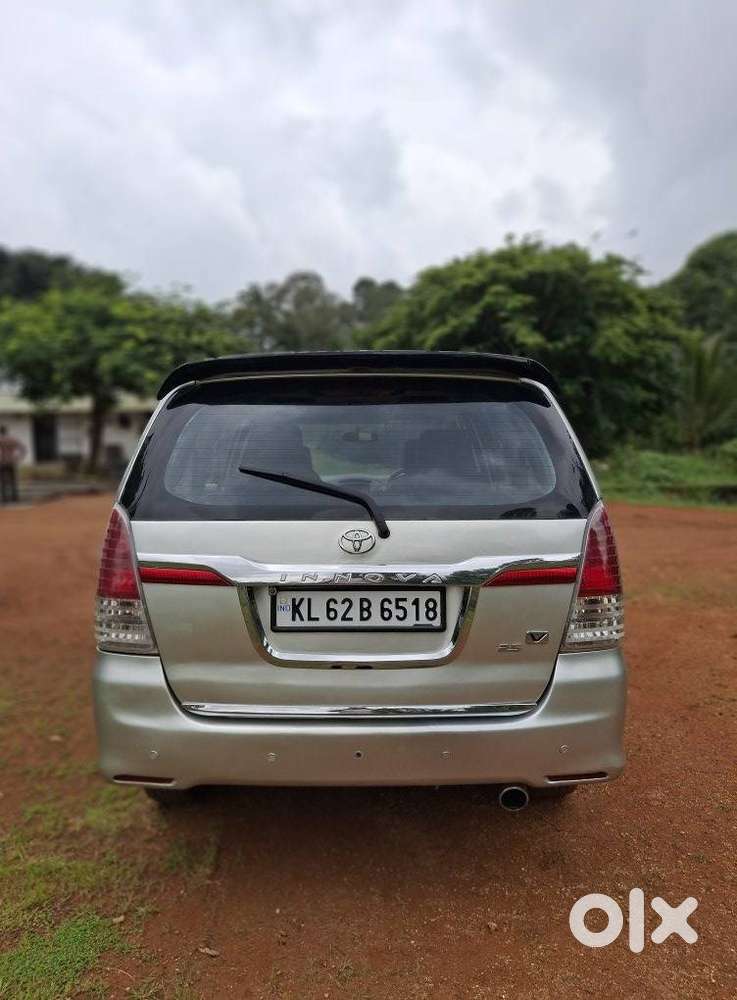 Toyota Innova 2.5 V 7 Str, 2005, Diesel