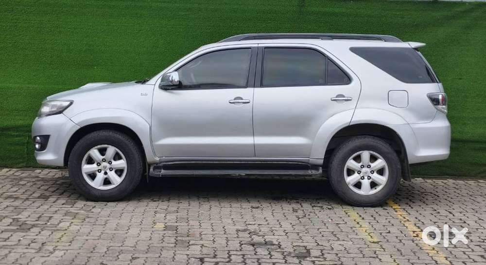 Toyota Fortuner, 2010, Diesel