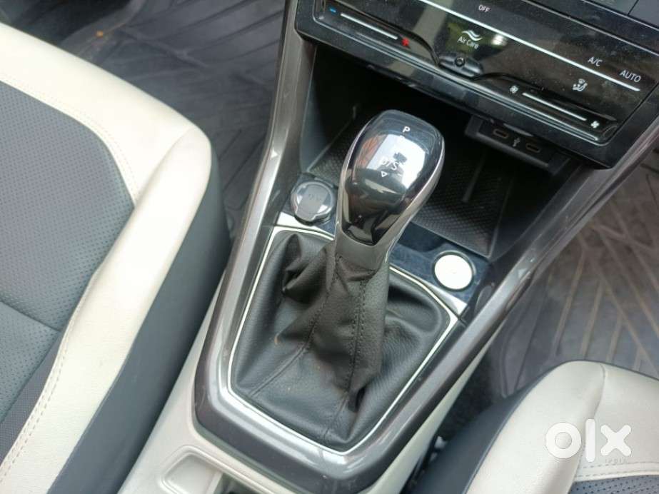 Volkswagen Taigun 1.0 Tsi Topline At, 2022, Petrol