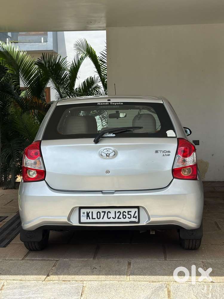 Toyota Etios Liva 1.2 V, 2017, Petrol