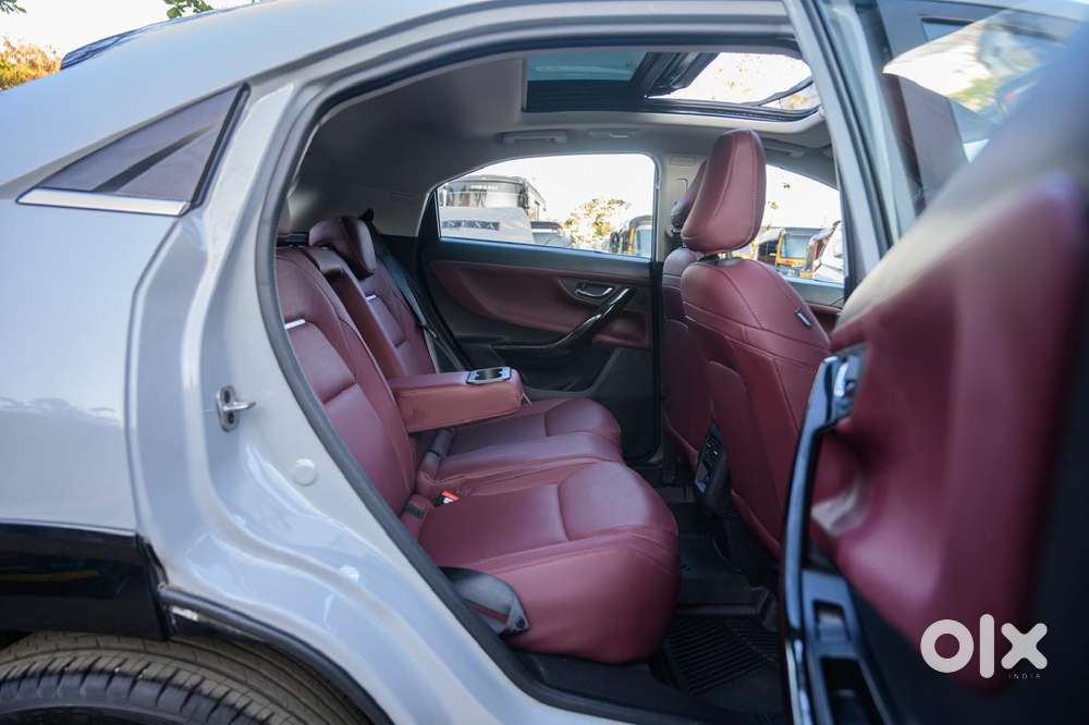 Tata Curvv Accomplished S 1.2 Revotron Petrol 7dca, 2025, Petrol