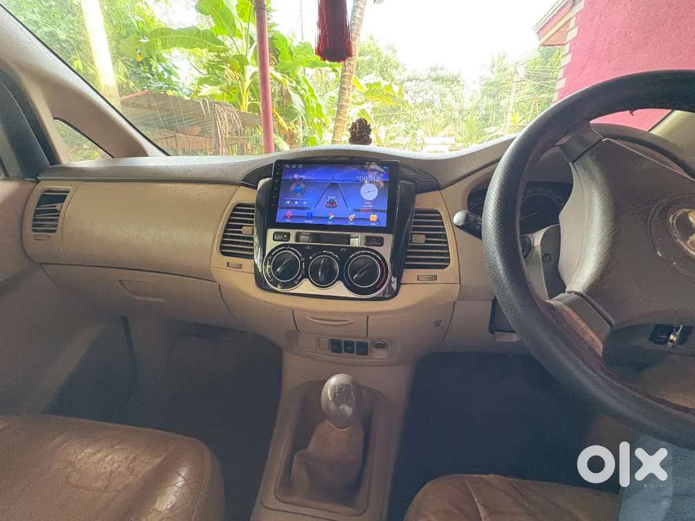 Toyota Innova 2006 Diesel Well Maintained And Android Touch Screen