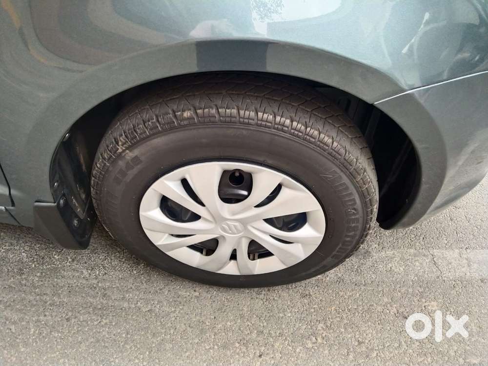 Maruti Suzuki Swift Vxi + Manual, 2011, Petrol