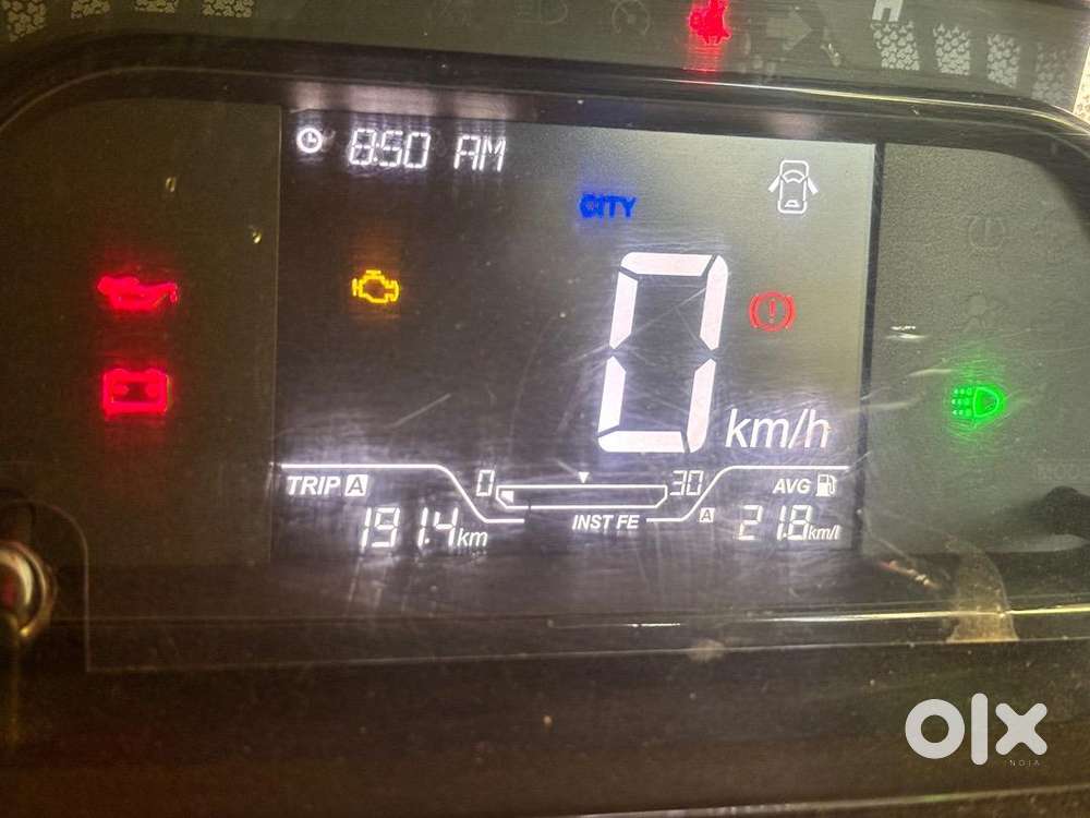 Tata Nexon Xe Petrol  Nov 2022  19,800 Km  Excellent Condition