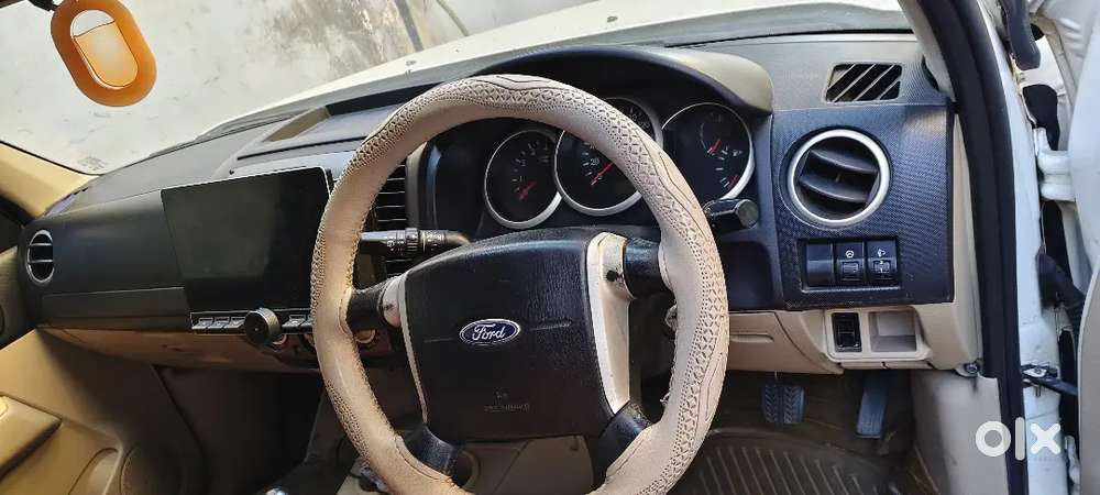 Ford Endeavour 2012