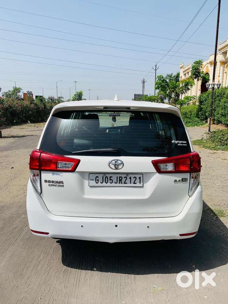 Innova Crysta 2016 Model