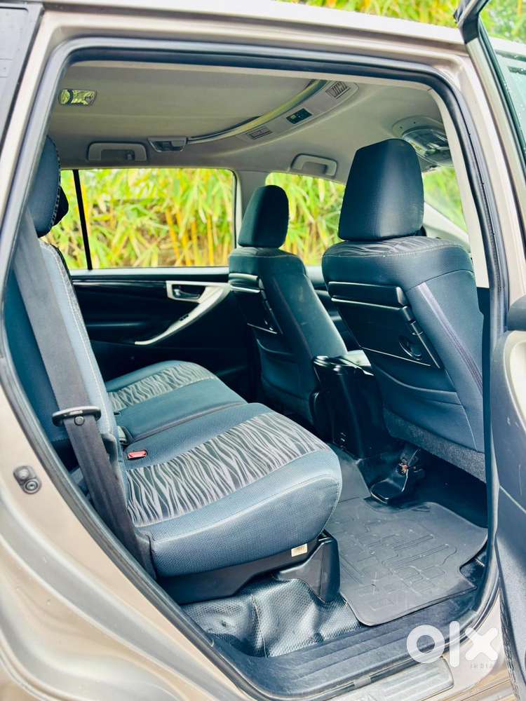 Toyota Innova Crysta 2.4 V, 2022, Diesel