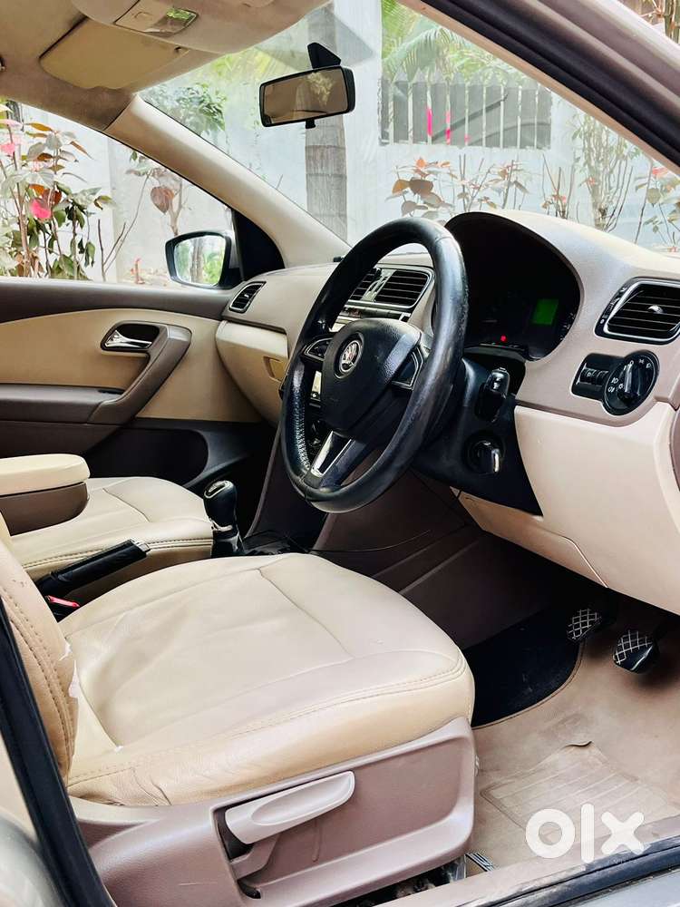 Skoda Rapid Ambition 1.6 Tdi Cr Manual Plus, 2014, Diesel