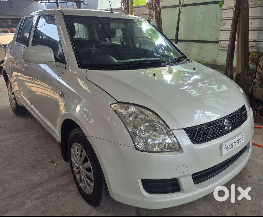 Maruti Suzuki Swift Lxi Option, 2011, Petrol