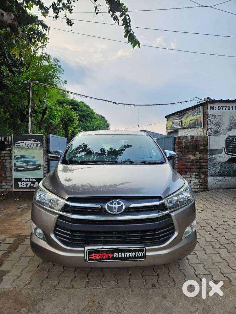 Toyota Innova Crysta 2.4 G Mt, 2018, Diesel