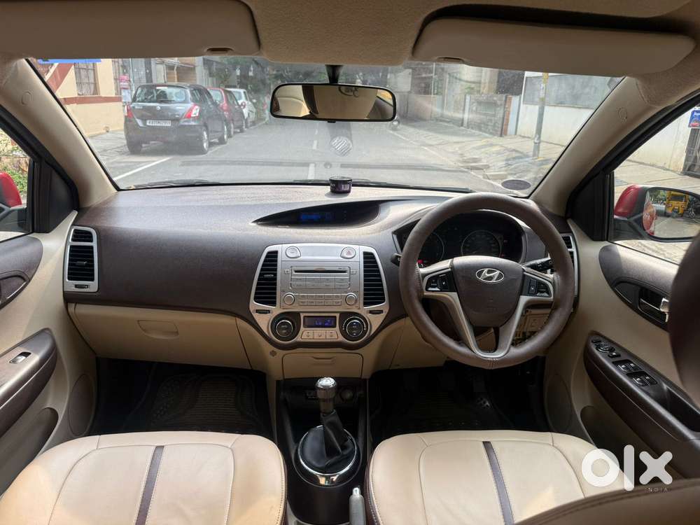 Hyundai I20 2010-2012 1.2 Sportz, 2011, Petrol